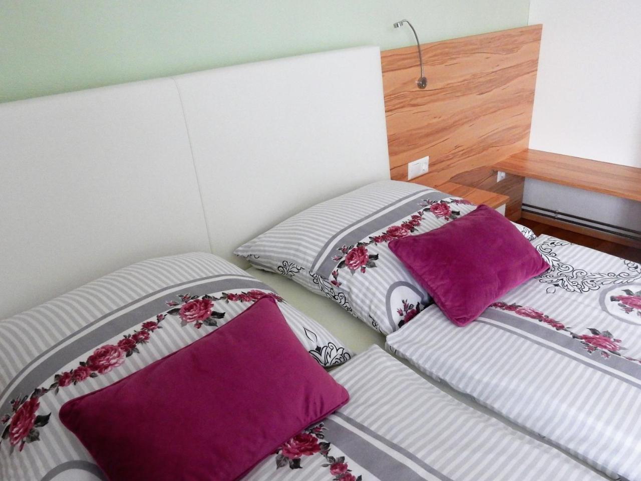 Fruehstueckspension Lach Bed & Breakfast Eberndorf Exterior photo